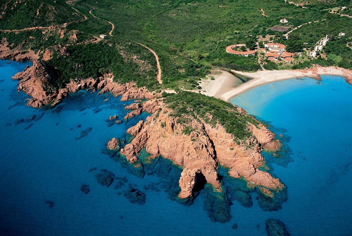Апартаменты Naked House Sardinia Бари-Сардо Экстерьер фото